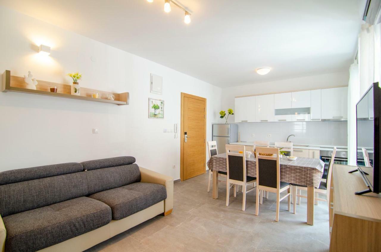 בול Apartments Sara 2 מראה חיצוני תמונה