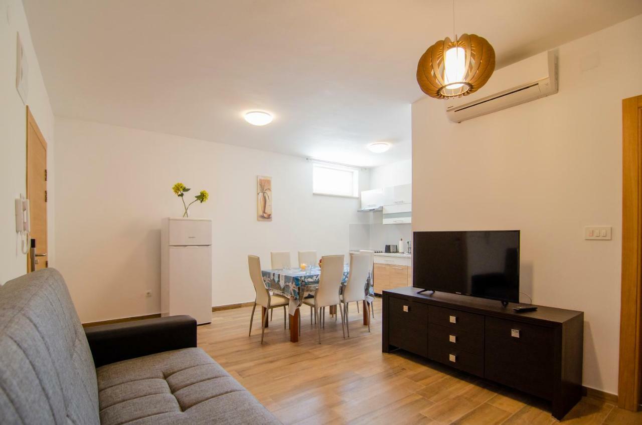 בול Apartments Sara 2 מראה חיצוני תמונה