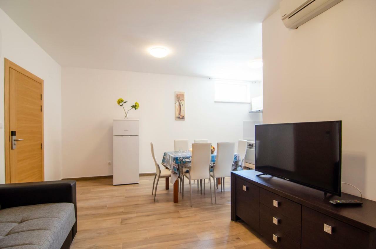 בול Apartments Sara 2 מראה חיצוני תמונה